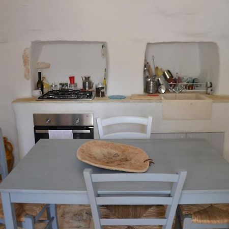 בית הארחה לוקורוטונדו 	Trullo Piccola Contrada מראה חיצוני תמונה