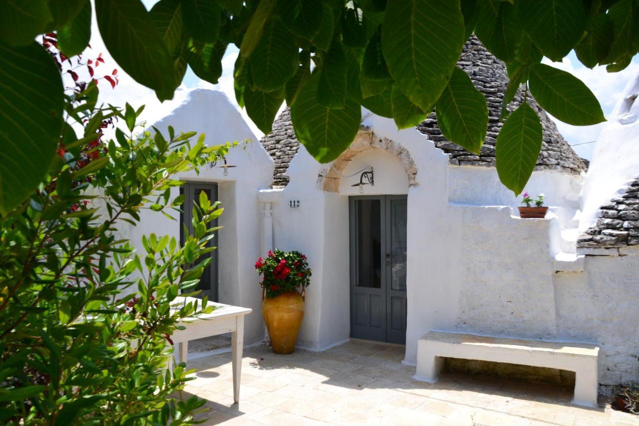 בית הארחה לוקורוטונדו 	Trullo Piccola Contrada מראה חיצוני תמונה