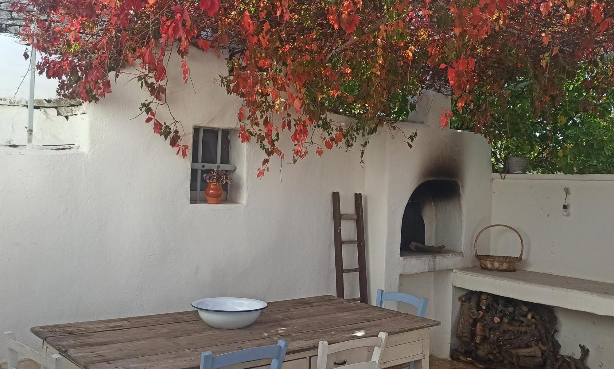 בית הארחה לוקורוטונדו 	Trullo Piccola Contrada מראה חיצוני תמונה