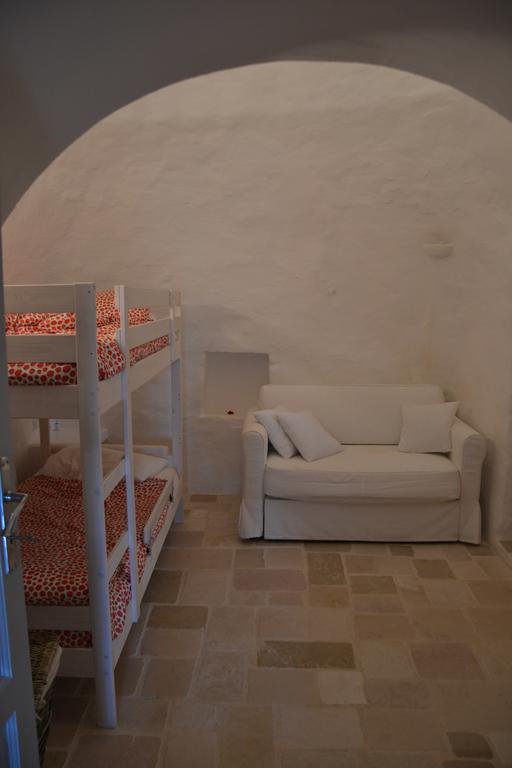 בית הארחה לוקורוטונדו 	Trullo Piccola Contrada מראה חיצוני תמונה