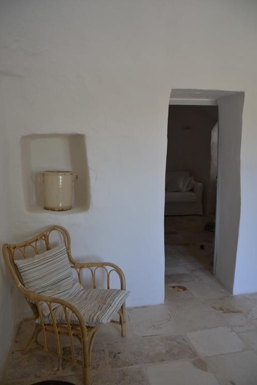בית הארחה לוקורוטונדו 	Trullo Piccola Contrada מראה חיצוני תמונה